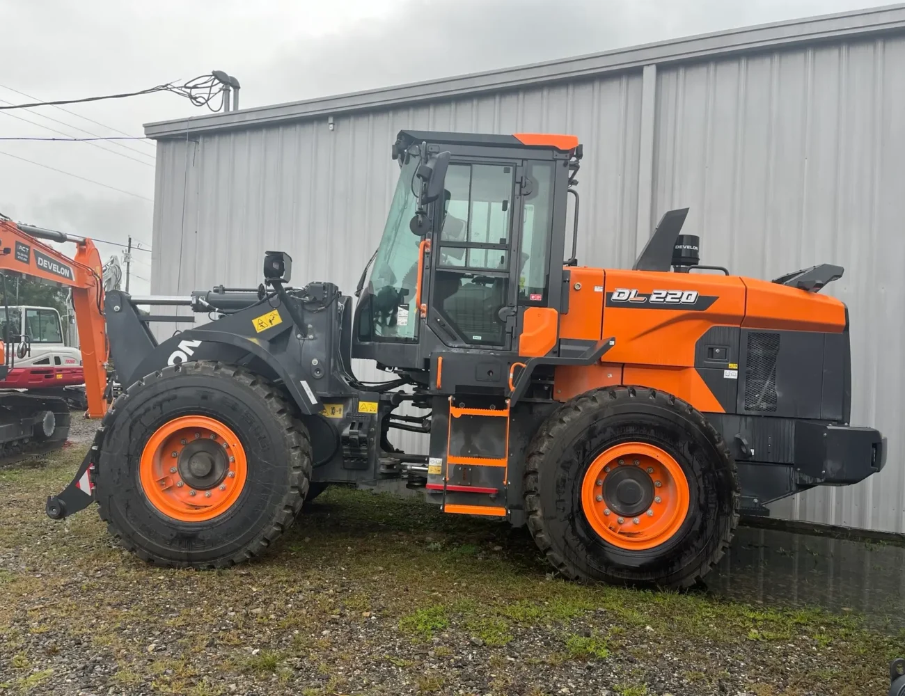 Develon DL220-7 – Stock # E041352 – Serial # DHKCWLDVPN5050228