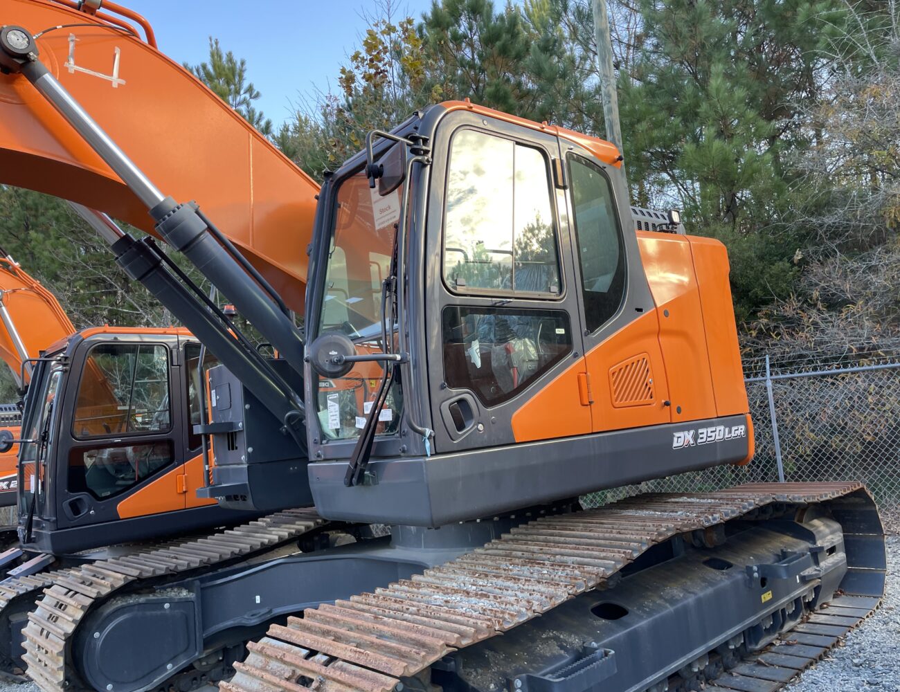 DX350LCR-7 US20 Std Boom & Arm Reduced Tail - E044986