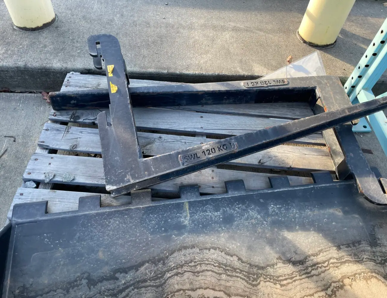 42" Pallet Forks to fit Mini TL - E047458